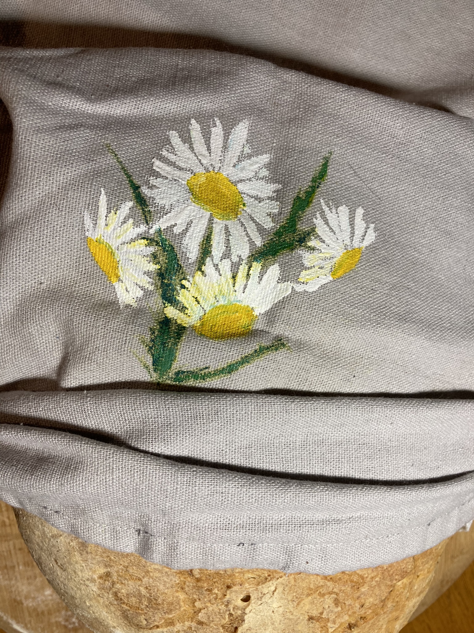 Linen bread bag hand-painted with daisies